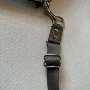 Coach Metallic Sutton Signature Swingpack #43976 EUC